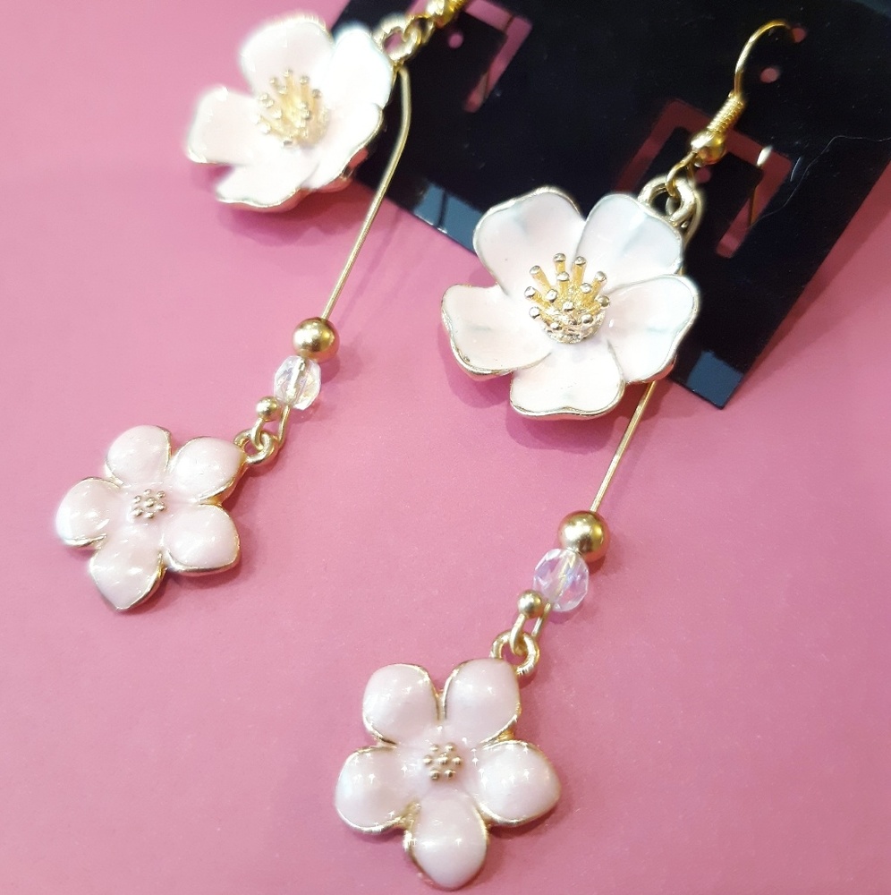 Dangle Flower Earrings